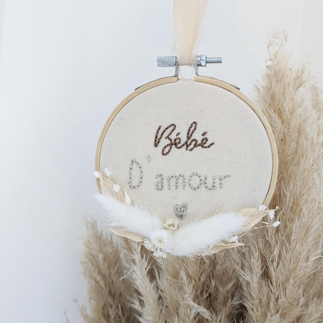 Coffret tambourin brodé bébé d'amour