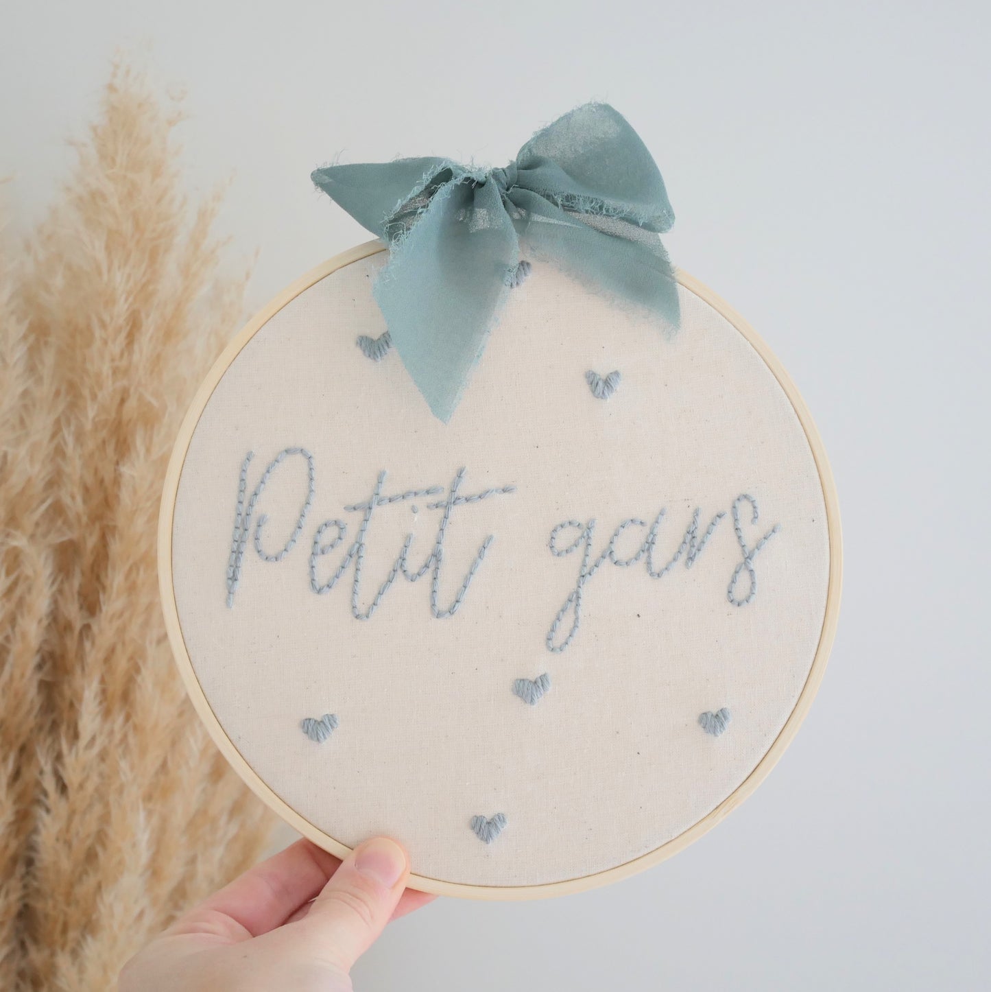 Tambour brodé pour gender reveal • Annonce du sexe de bébé