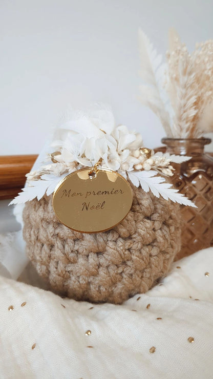 Boule de Noël au crochet et fleurs séchées • Boule de Noël de luxe • Boule de Noël Mon premier Noël