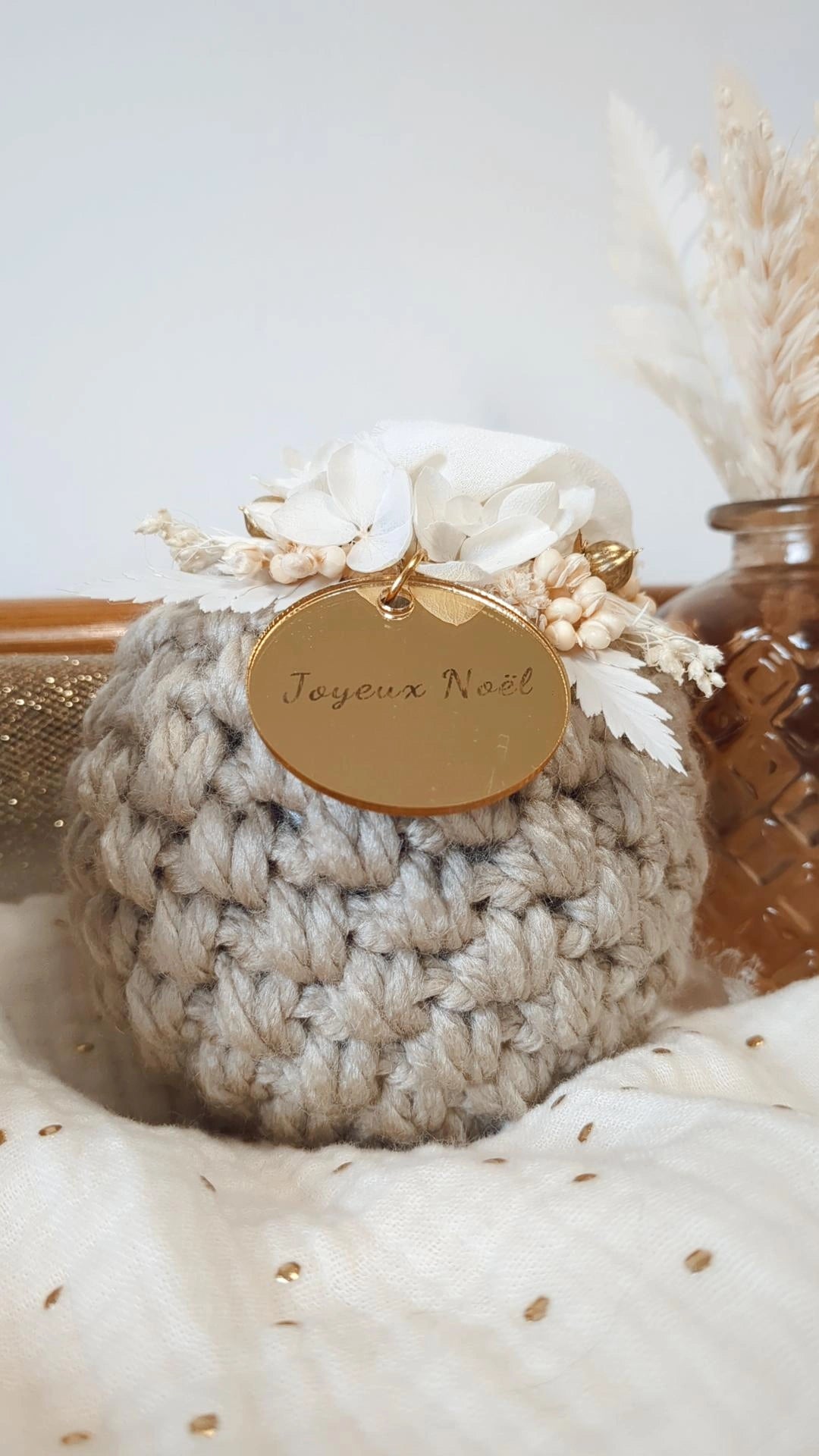 Boule de Noël au crochet et fleurs séchées • Boule de Noël de luxe • Boule de Noël Mon premier Noël