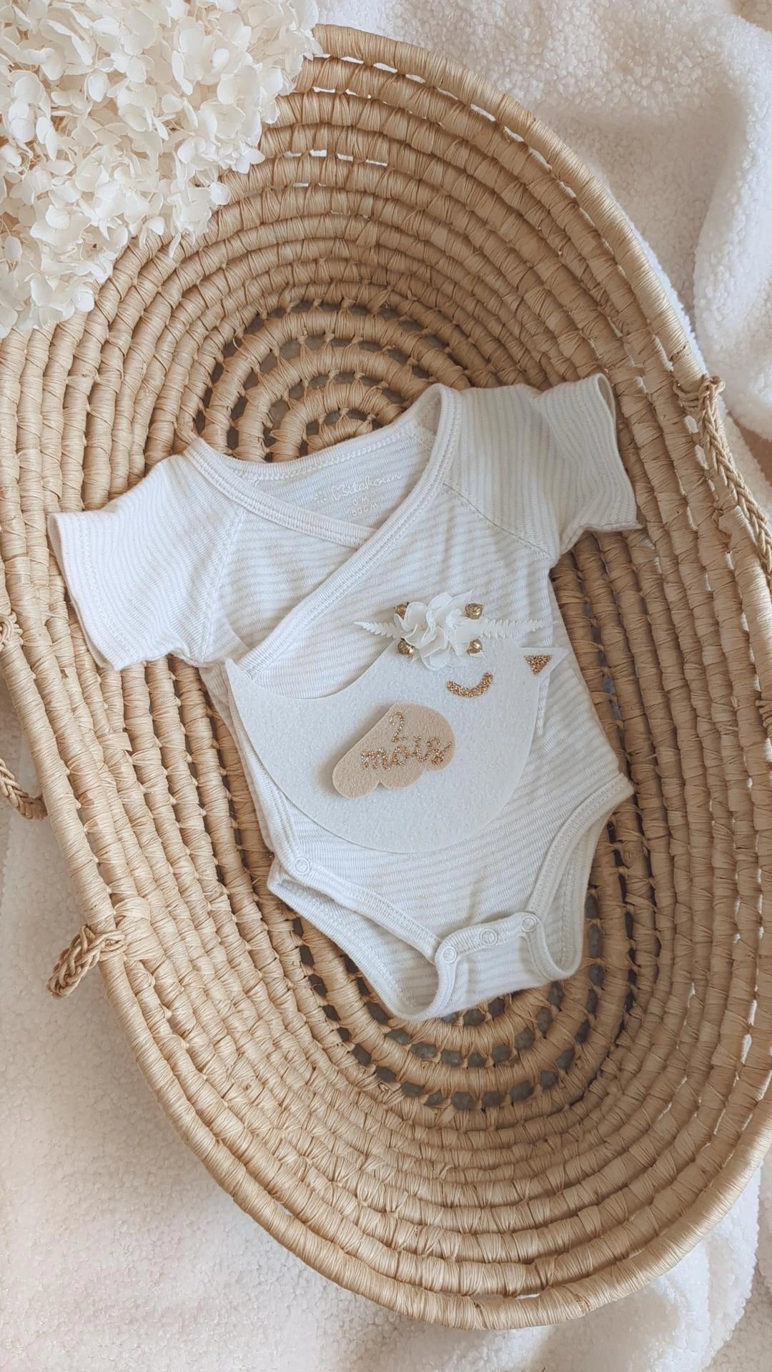 Cartes étapes bébé oiseau en feutrine fleurie