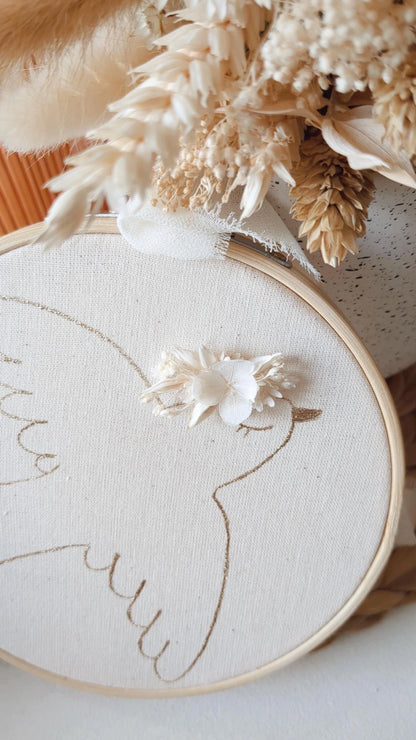 Douce hirondelle • Tambour hirondelle doré et fleuri à la main