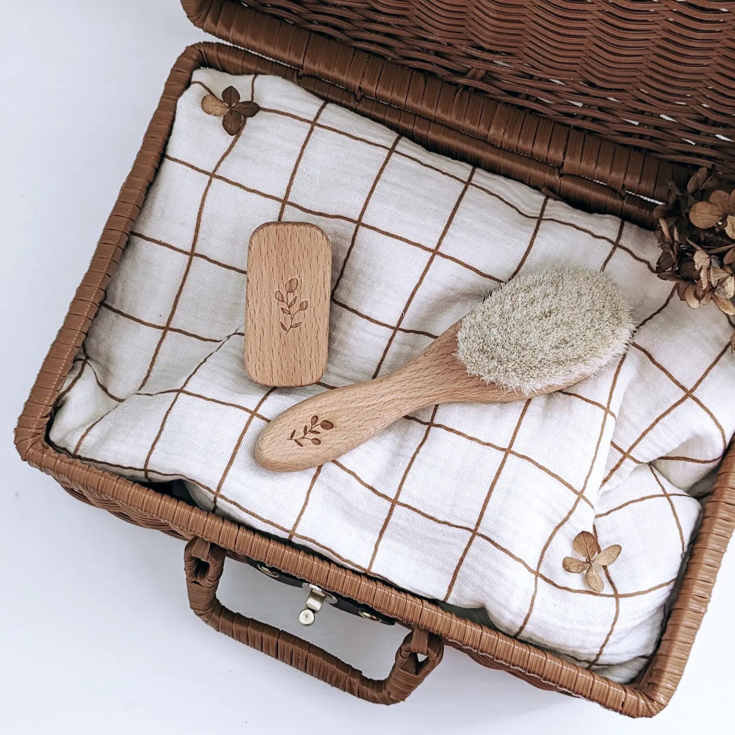 Brosse à ongles bébé / enfant