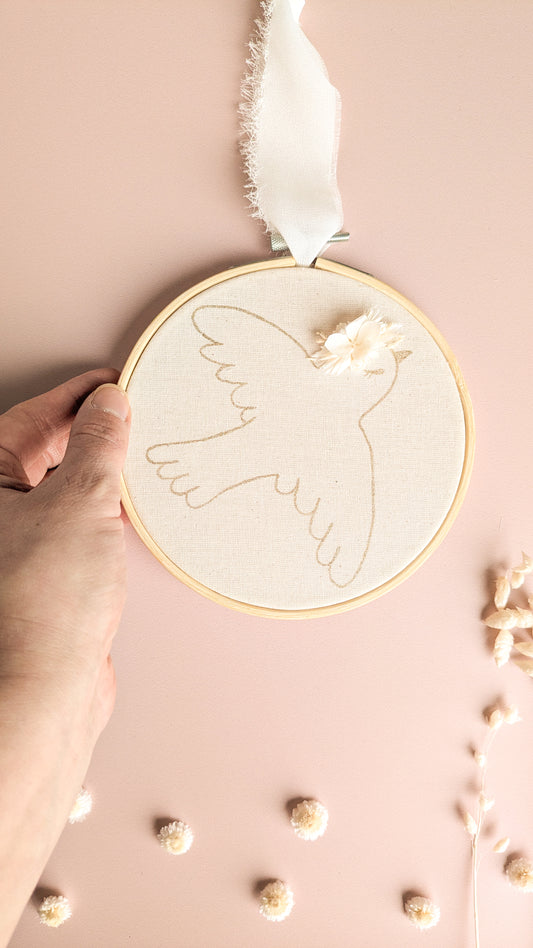 Douce hirondelle • Tambour hirondelle doré et fleuri à la main