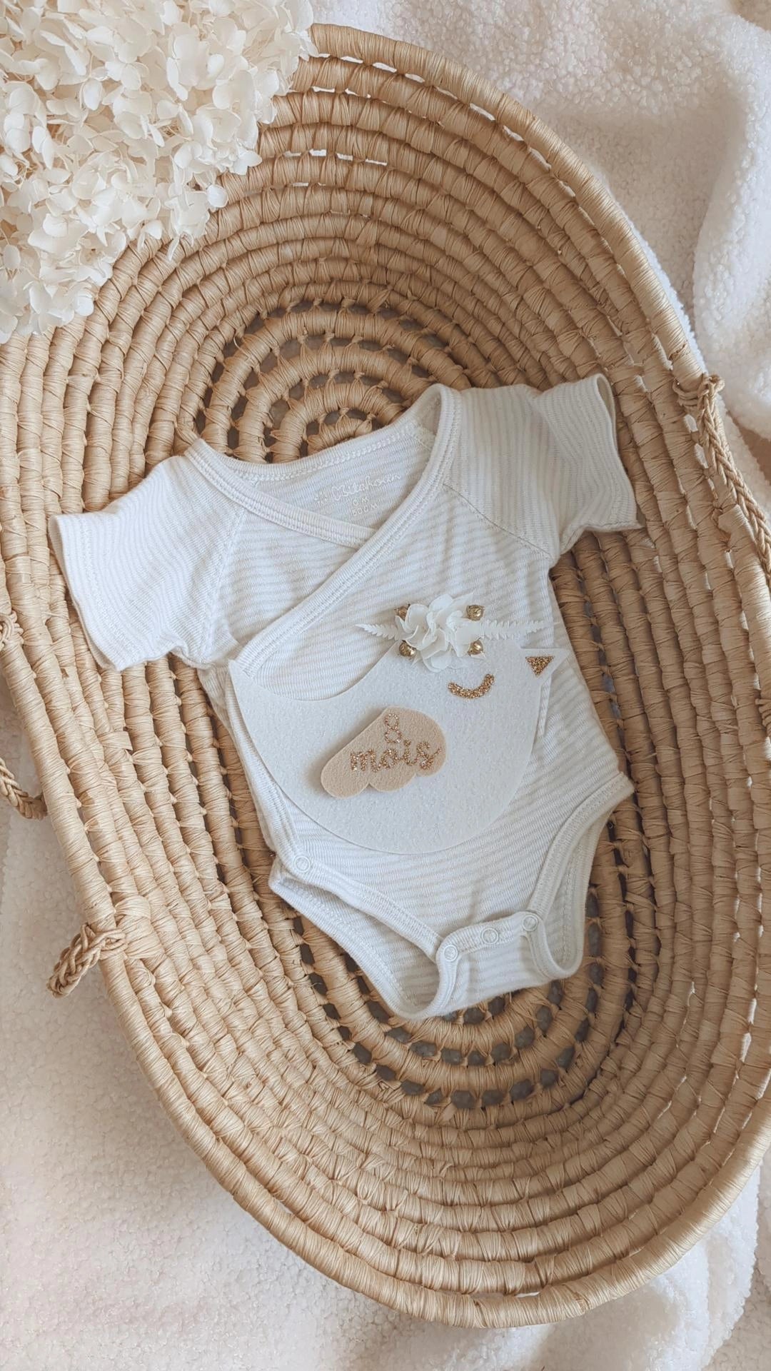 Cartes étapes bébé oiseau en feutrine fleurie